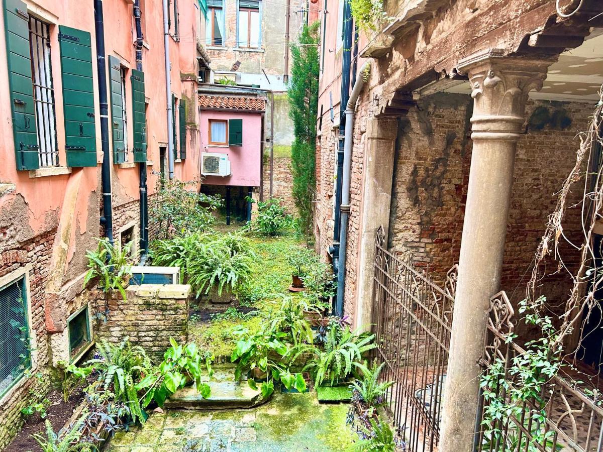 Appartement Flat Romantic Domus Remedio *